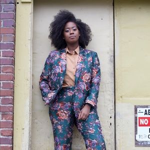 Meet your Posher, Kitaen